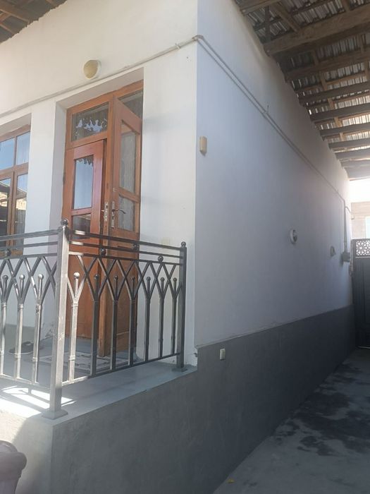 Sabzavot maxallada srochna sotiladi