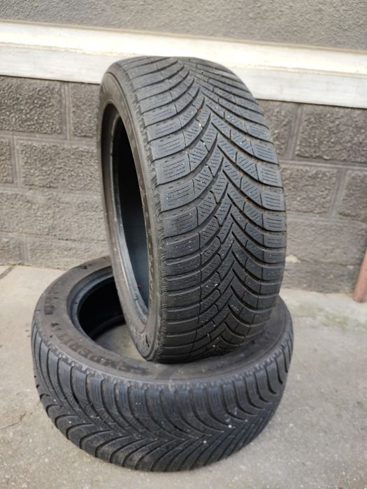 Vând 2 Cauciucuri 225/50/17 M+S Semperit DOT 2022 Import Germania