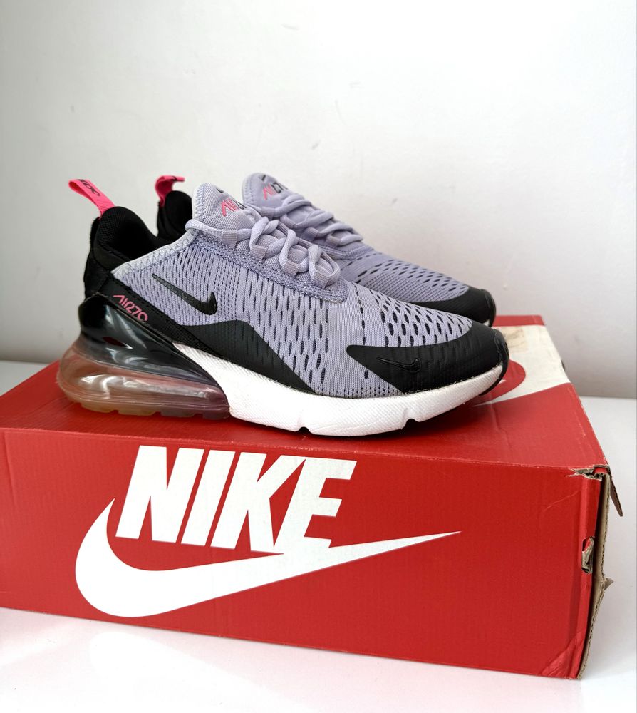 Nike Air Max 270 (38) Дамски Маратонки