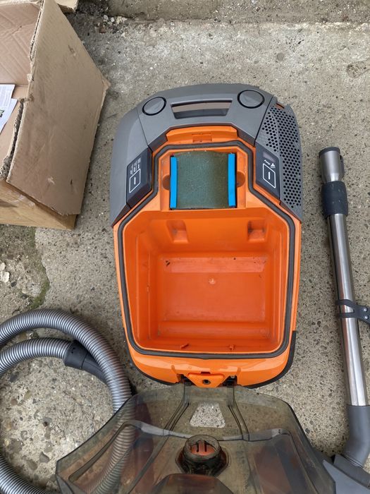 Aspirator cu Filtrare prin Apa Thomas Pet&Family