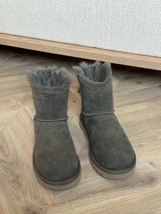 Ugg Mini Bailey Bow апрески от овча кожа