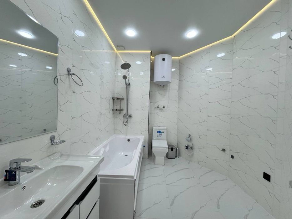 Продается 4 ком. Квартира площадью 112 кв.м. Адрес СамАвто