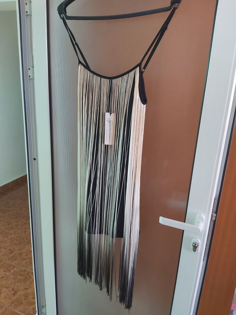 Rochie noua mulata cu franjuri