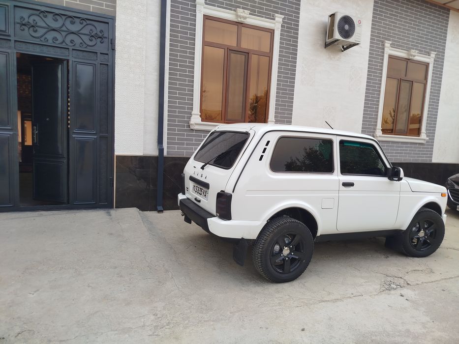 Нева сотилади холати аъло даражада