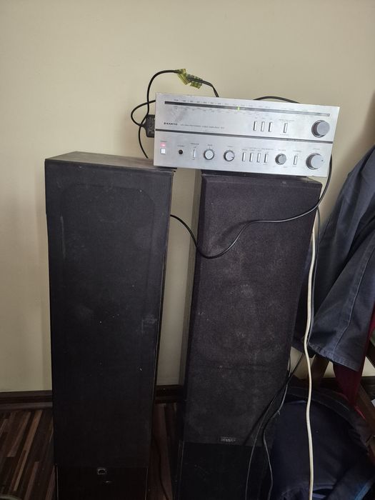 Vând stație plus boxe și modul Bluetooth