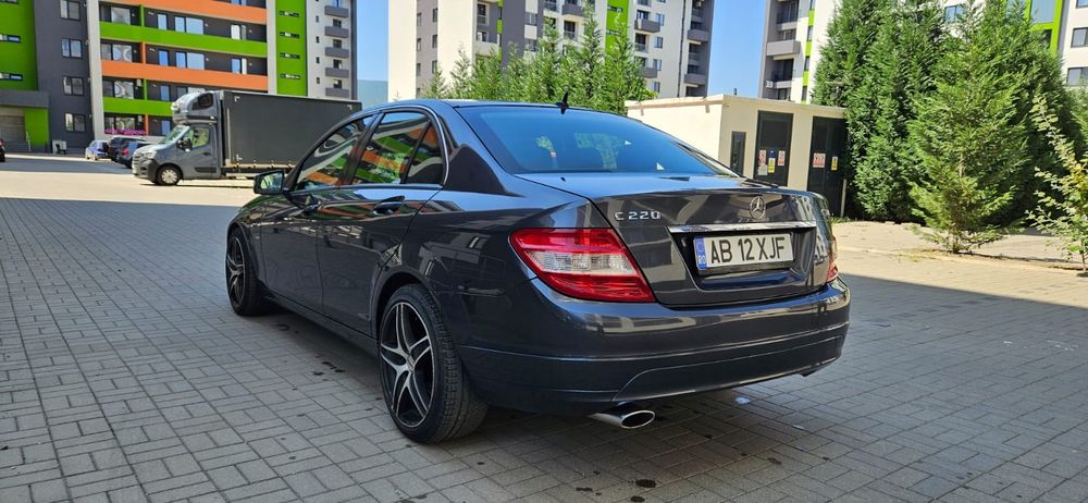 Mercedes.c220.An 2010.E5.177cp