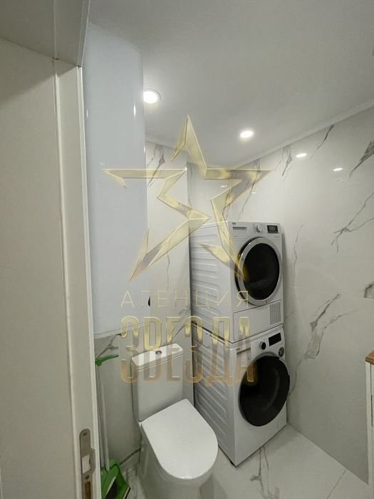 Продава се Тристаен апартамент в Пловдив, Христо Смирненски - 136 кв.м за 1800 €/кв.м - Снимка #3