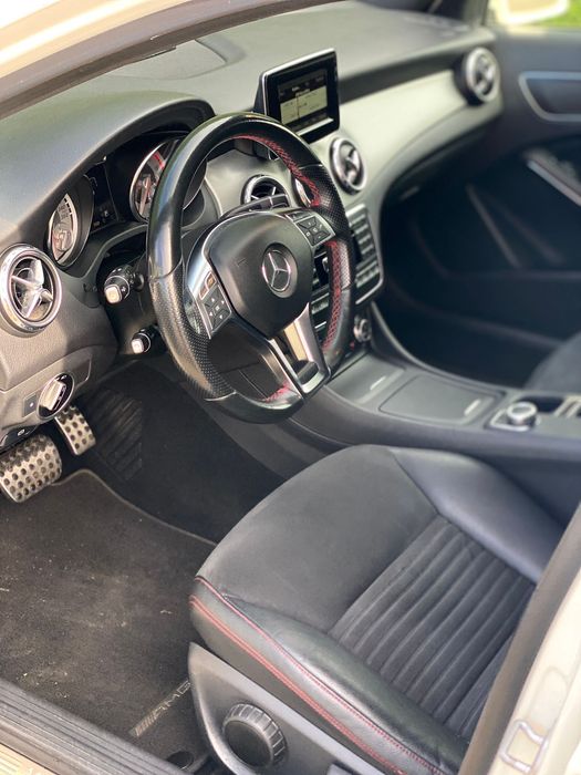 Mercedes Benz GLA Pachet AMG