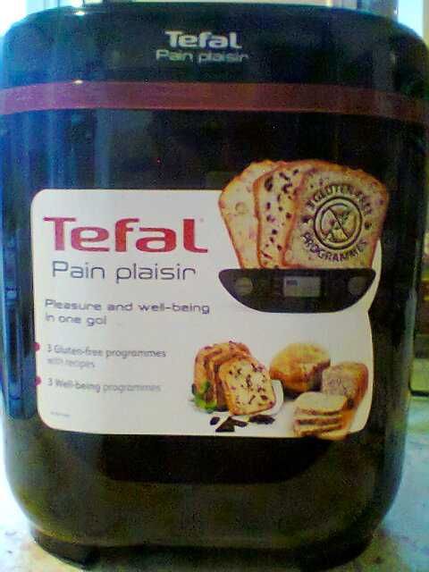 Продавам хлебопекарна Tefal