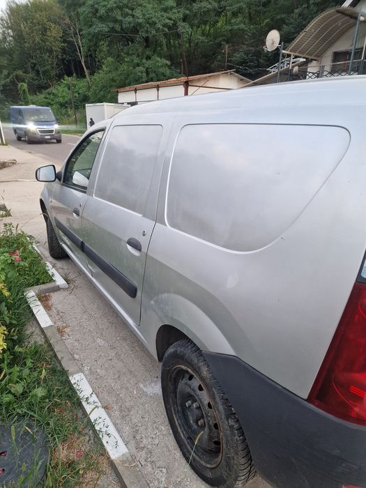 LOGAN VAN 2007 .km reali