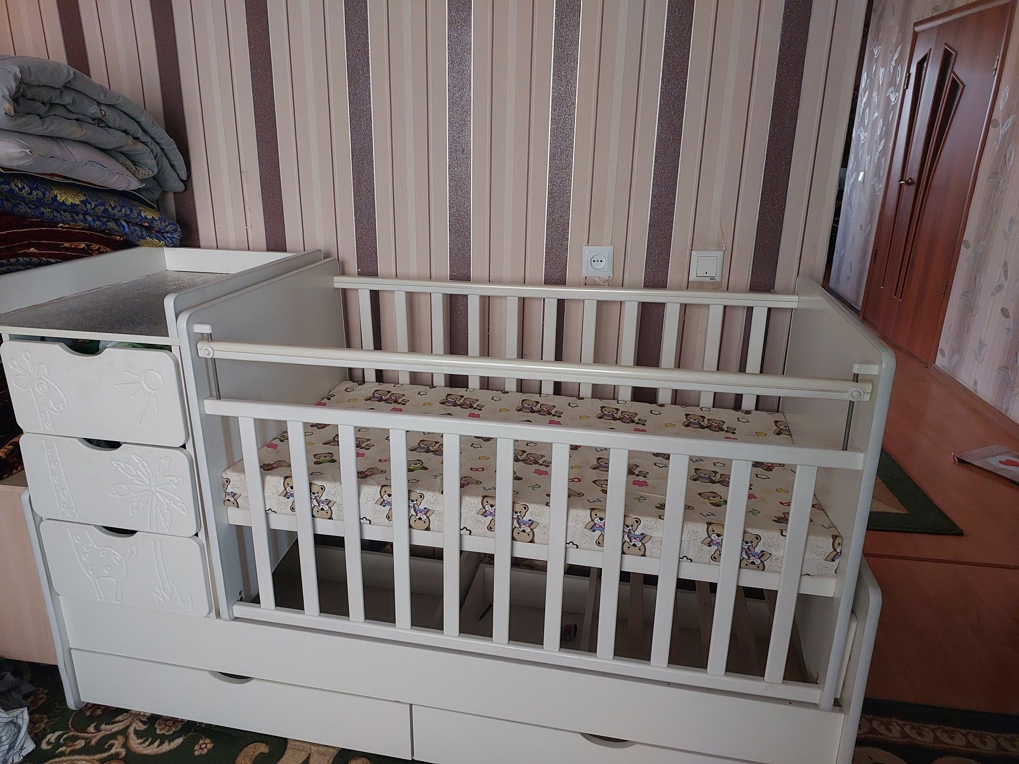 Кроват детски новый
