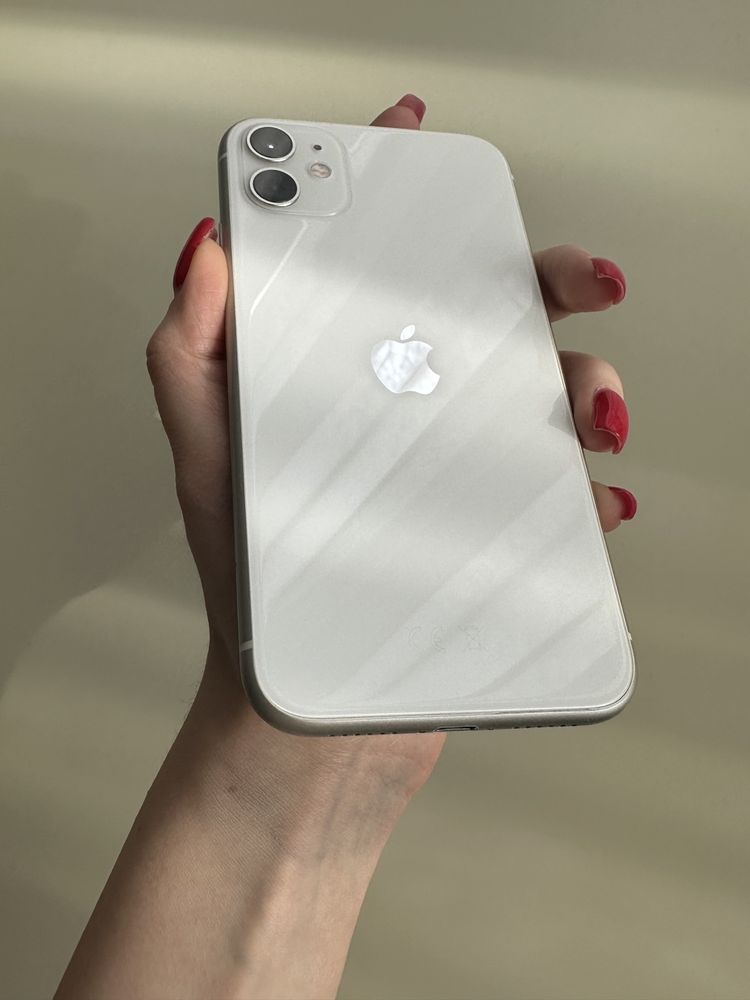 телефон iPhone 11