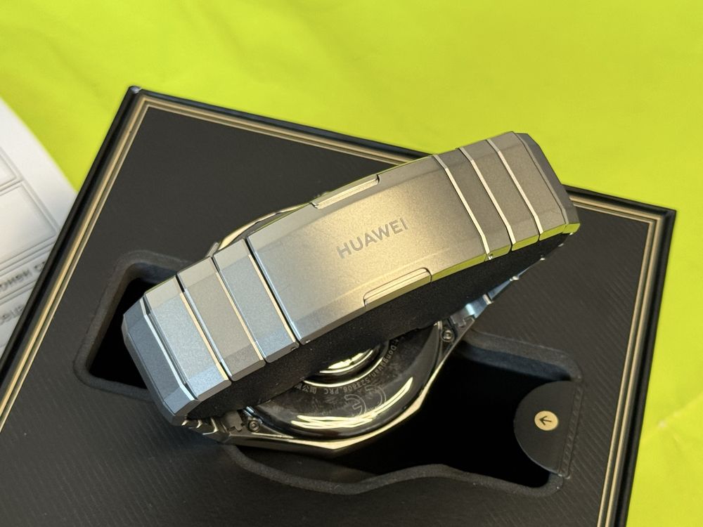 КАТО НОВ 46mm Huawei Watch GT 5 PRO Гаранция Yettel 2026 Titanium