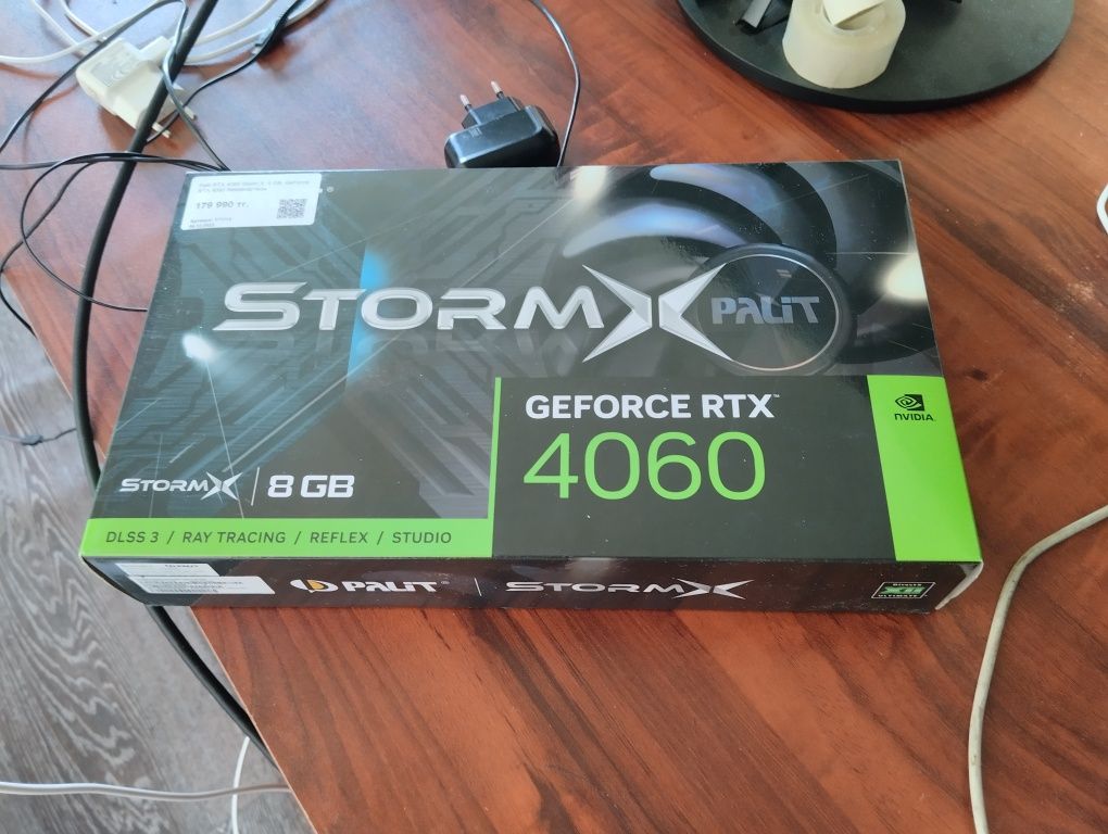 Rtx4060 карта новая пару месяцев