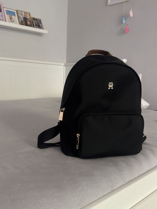 Раница Tommy Hilfiger черна