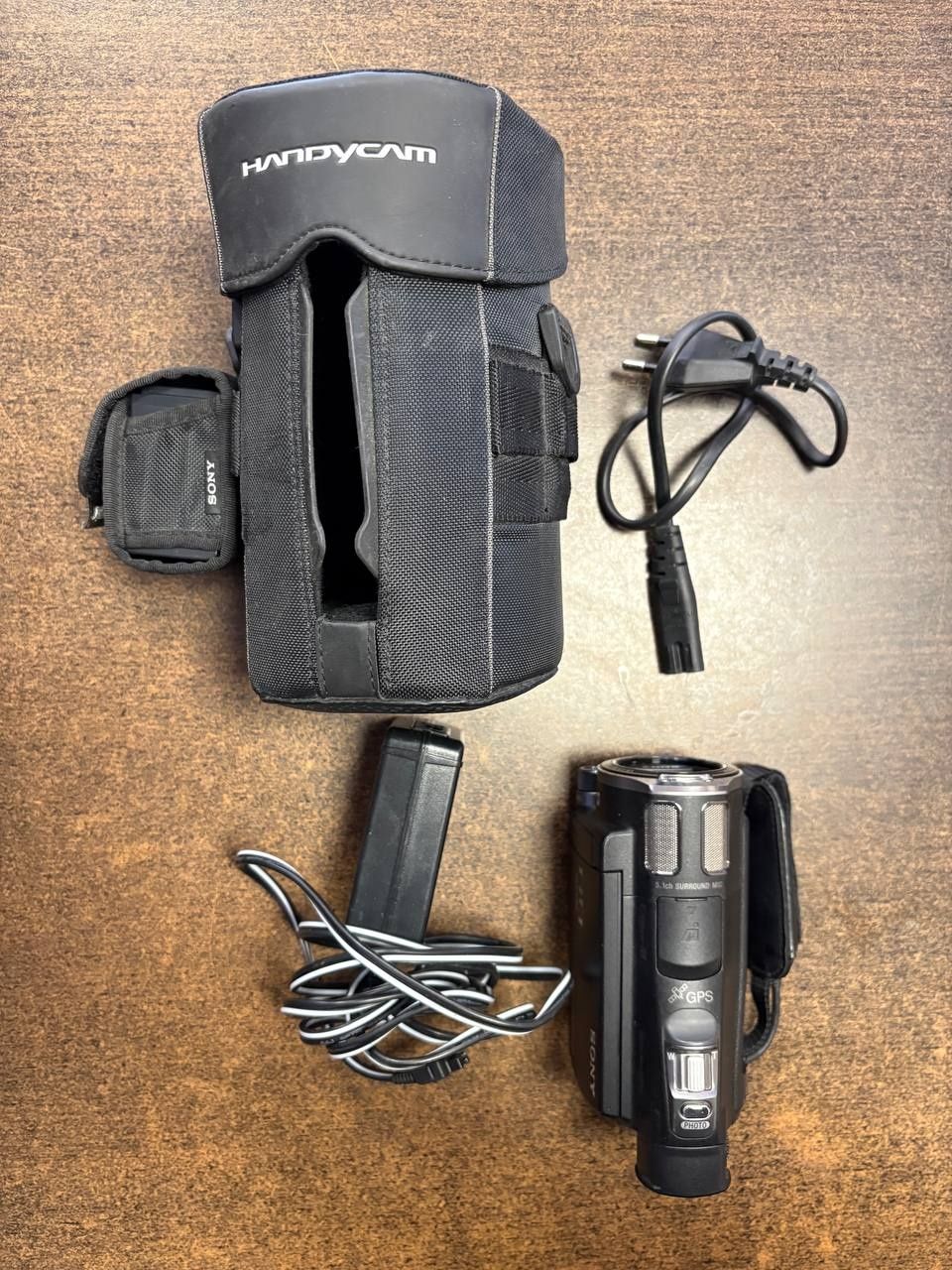 Камера Sony HDR-CX 700
Модел HDR-CX700
Без забележки !
Продава се комп