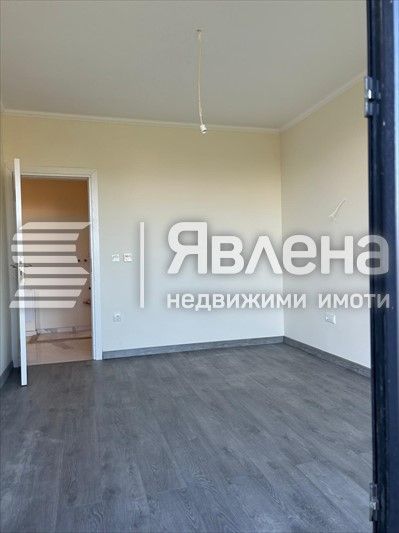 Тристаен апартамент