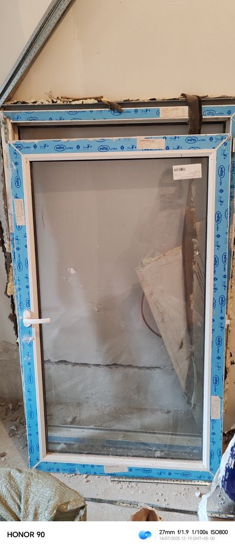 Окно, б/у 90:140 г. Астана Жк Хазар