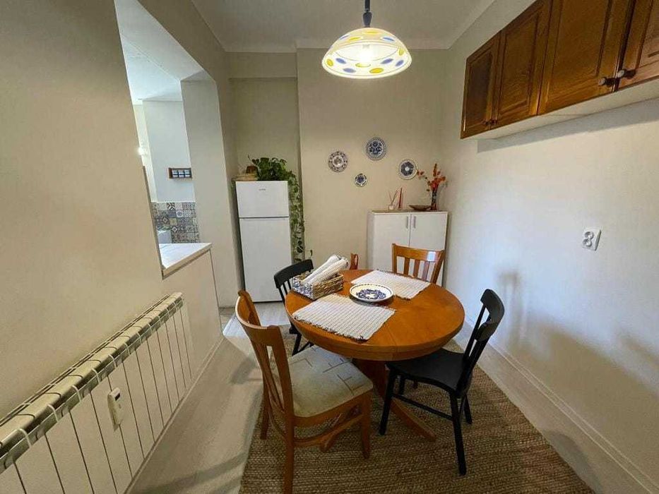 Дава се под наем Двустаен апартамент в София, Център - 70 кв.м за 550 € - Снимка #1