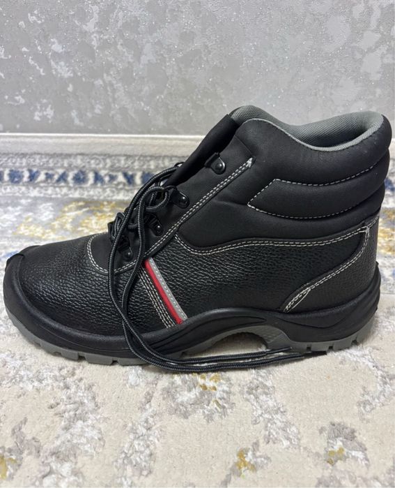 Спец.обувь  новый.