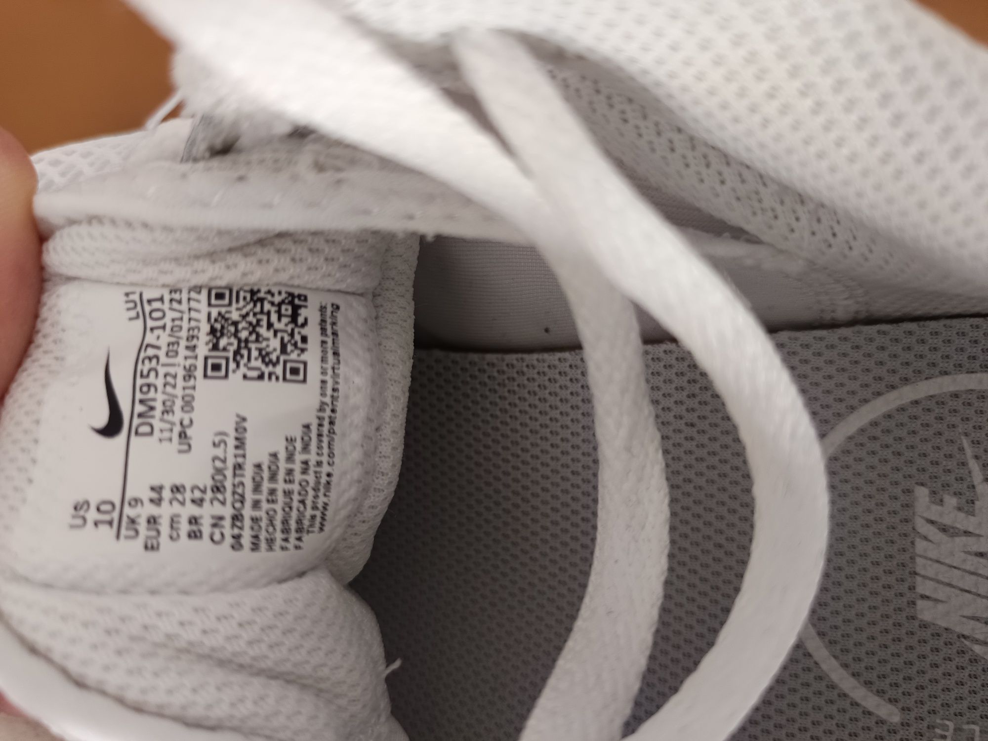 Маратонки Nike, Нови UK 9/EUR 44