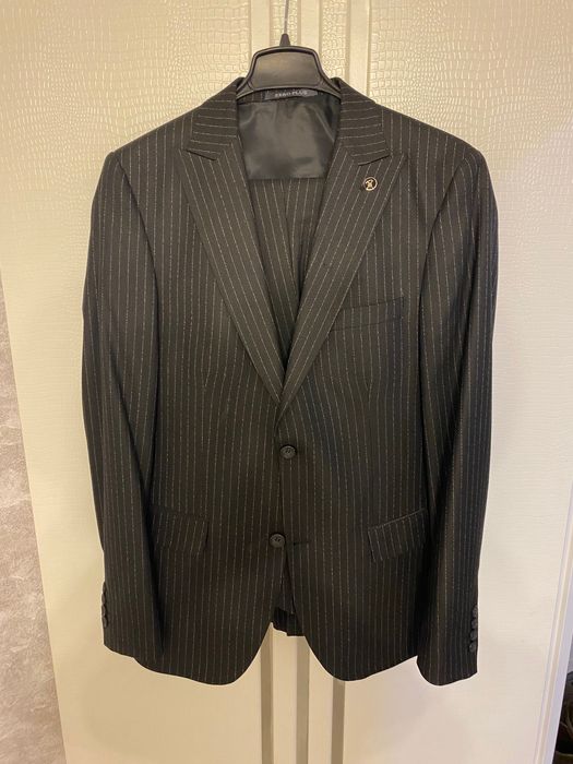 Костюм тройка, в хорошем состоянии