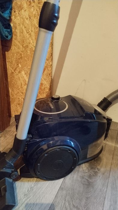 Пылесос в отличном состояние