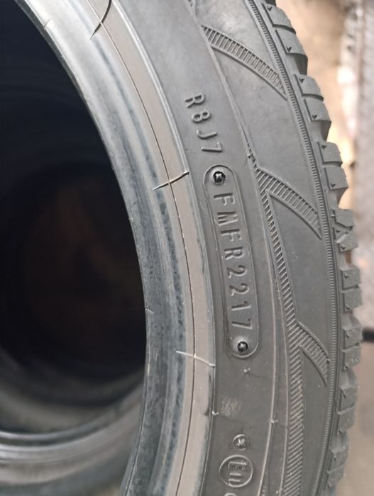 Anvelope de iarnă 225 45 18 Falken