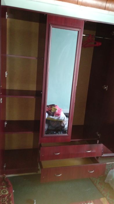 Mebel shfaner sotiladi