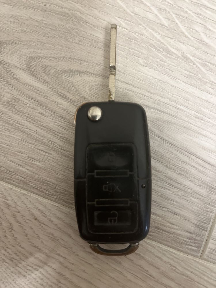 Ключ выкидной на Мерседес W210