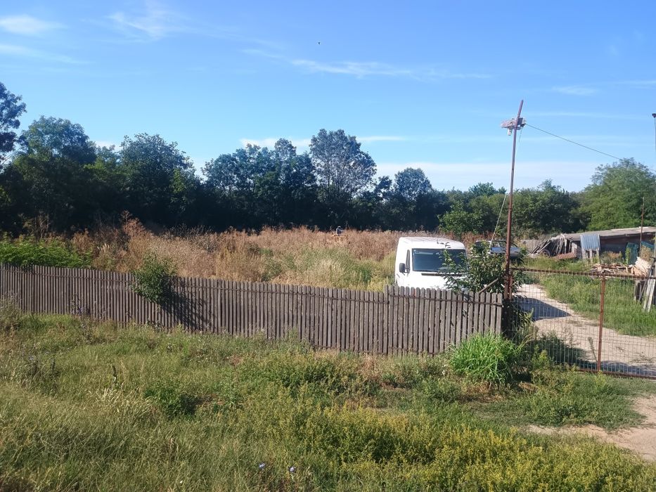 Închiriez teren Pasarela Fusea