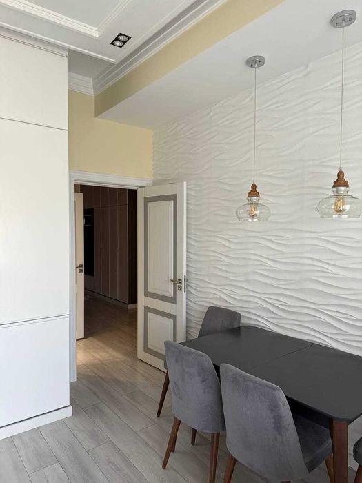 Сдаётся ШИКАРНАЯ кв Мирабад ближе Госпитальный Базар а28!