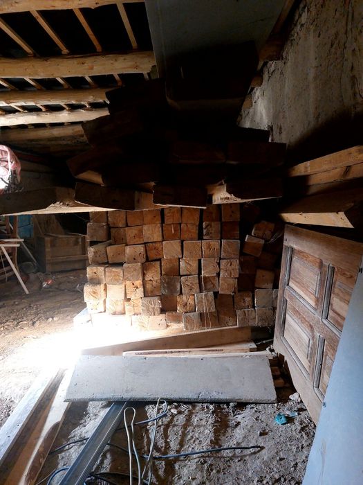 Brus strapila sotiladi