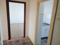 Vând sau schimb ap. 3 camere, decomandat, str. București