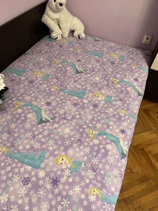 Приста с повдигащ механизъм