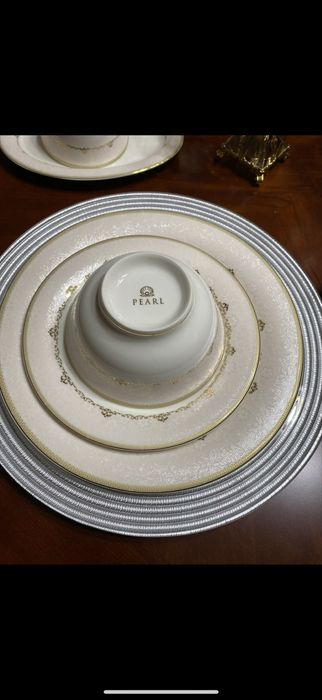 Сервиз бренда Pearl на 12 персон