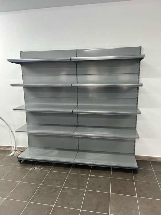 Rafturi Magazin cu Aspect Modern
