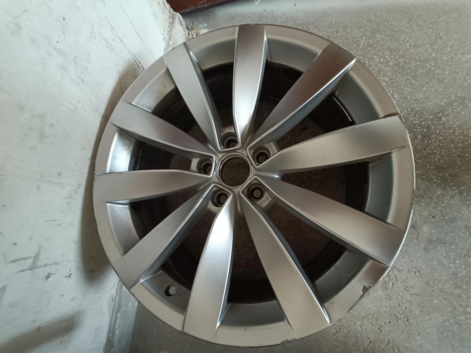 Janta model Lugano
