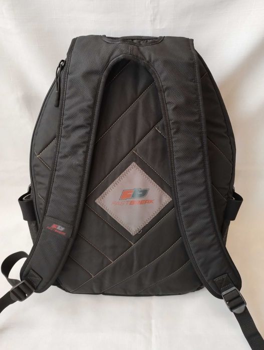 Раници FASTBREAK  30 литра и Nestea жълта