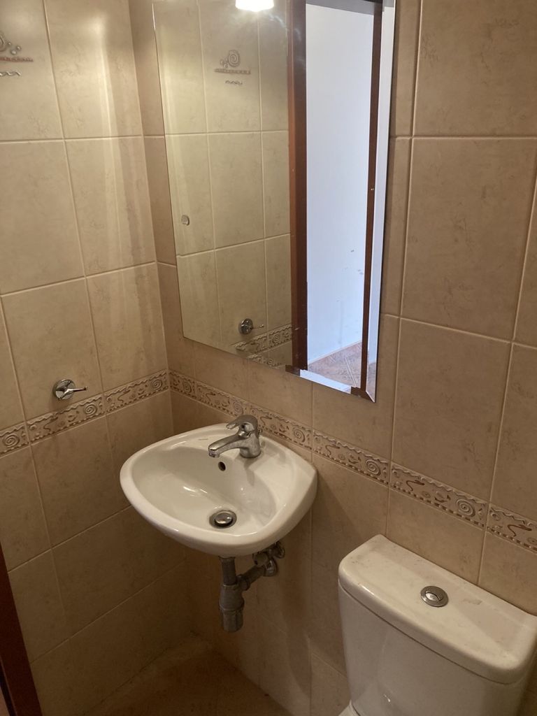Дава се под наем Офис в с. Желява, Област София-град - 53 кв.м за 459 € - Снимка #2