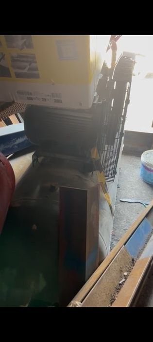 Два компрессора на 270 л. и 500 л.