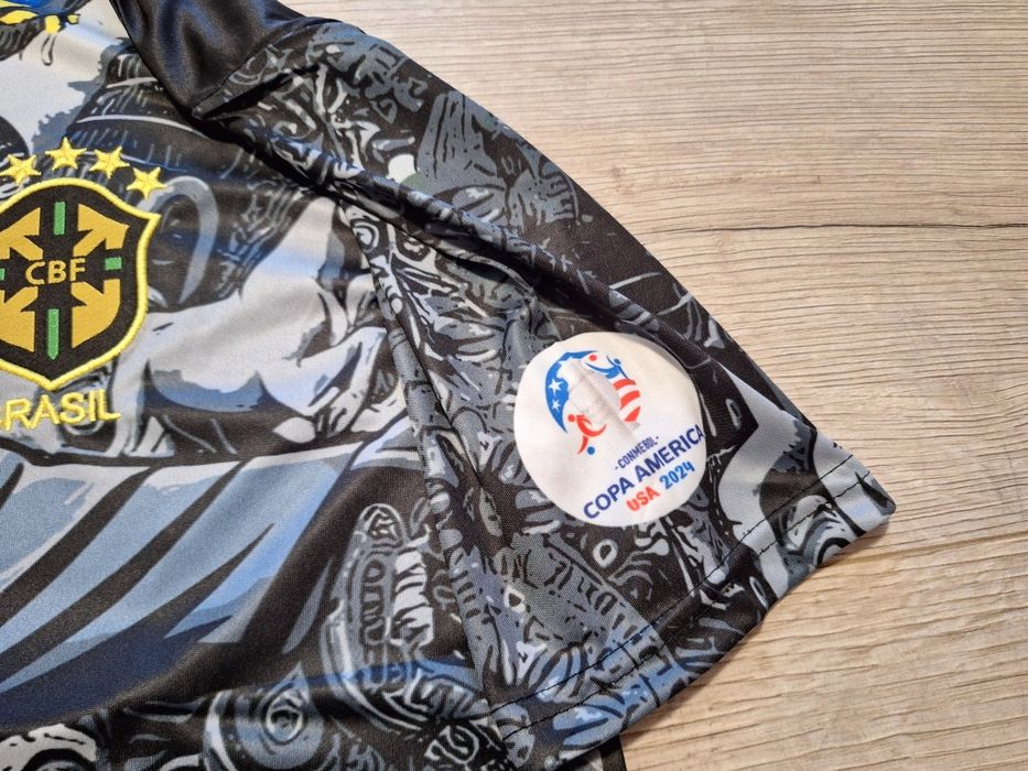 Футболна фланелка на Бразилия #Неймар #10# специално издание!