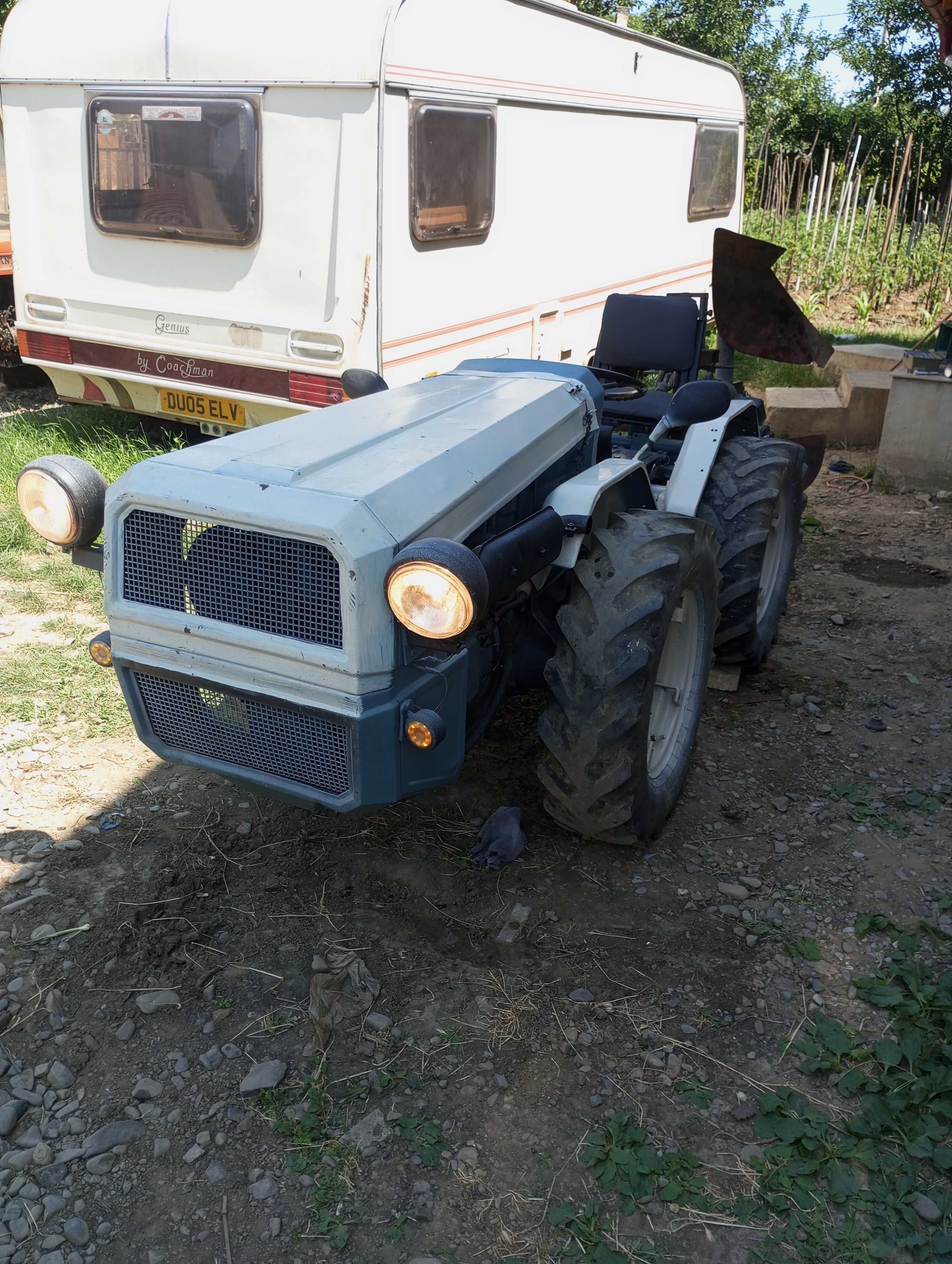 Tractoras bertollini