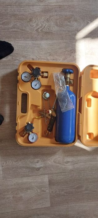 Продаю оборудование для установки кондиционеров