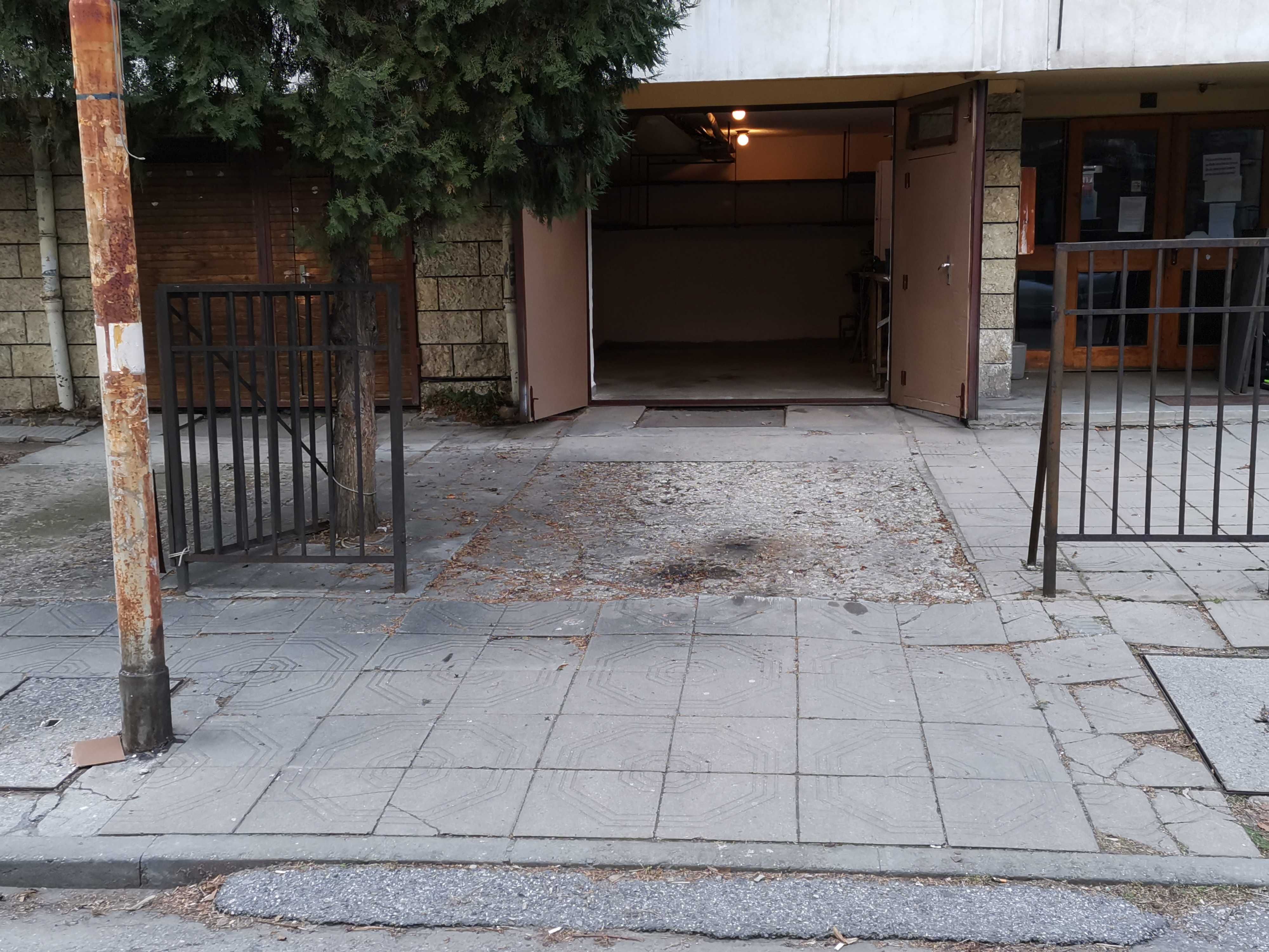 Гараж + паркомясто кв. Лозенец