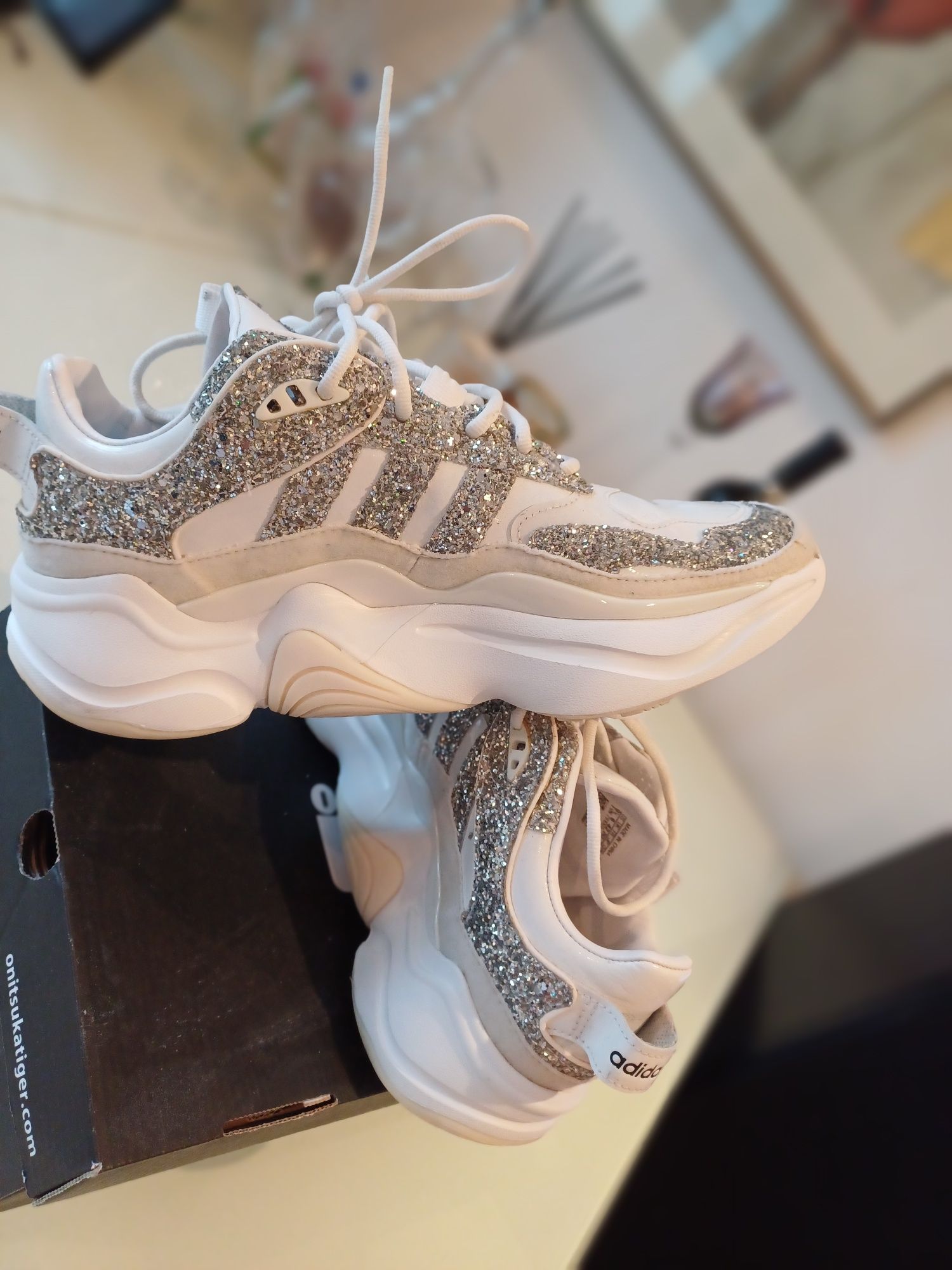 Adidași Adidas  mărimea 42