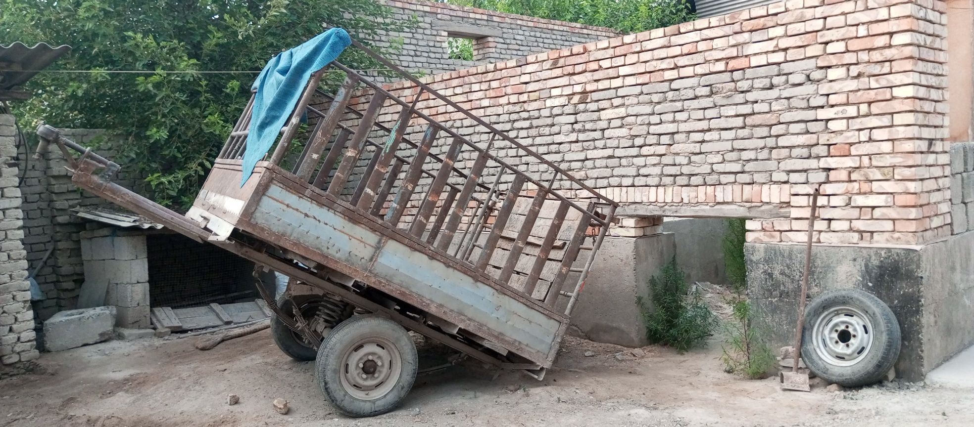 Arava srochni sotiladi