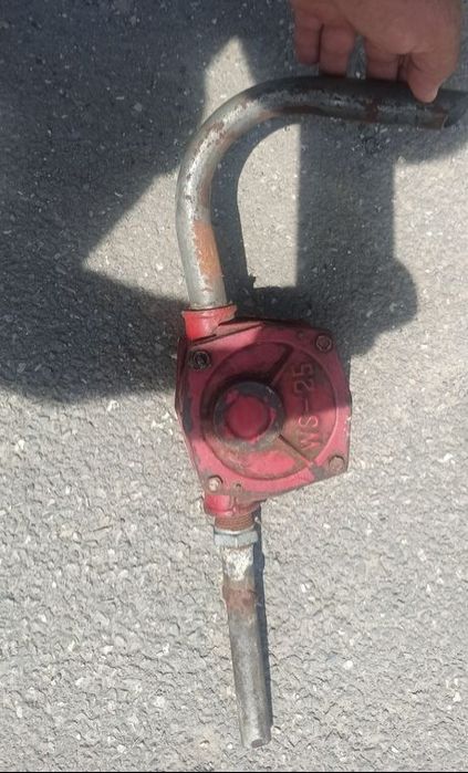 Pompa manuala pt ulei,carburant