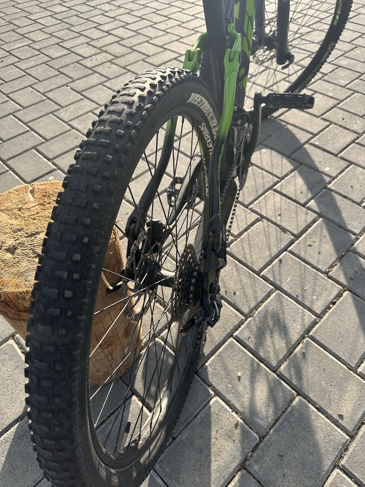 MTB Full Suspension - RockShox, roți 29", cadru aluminiu