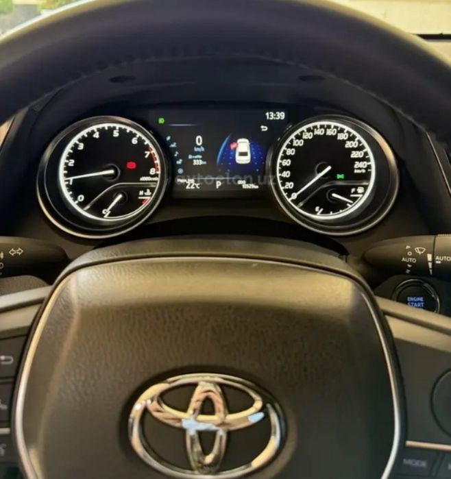 Tayota camry 2023